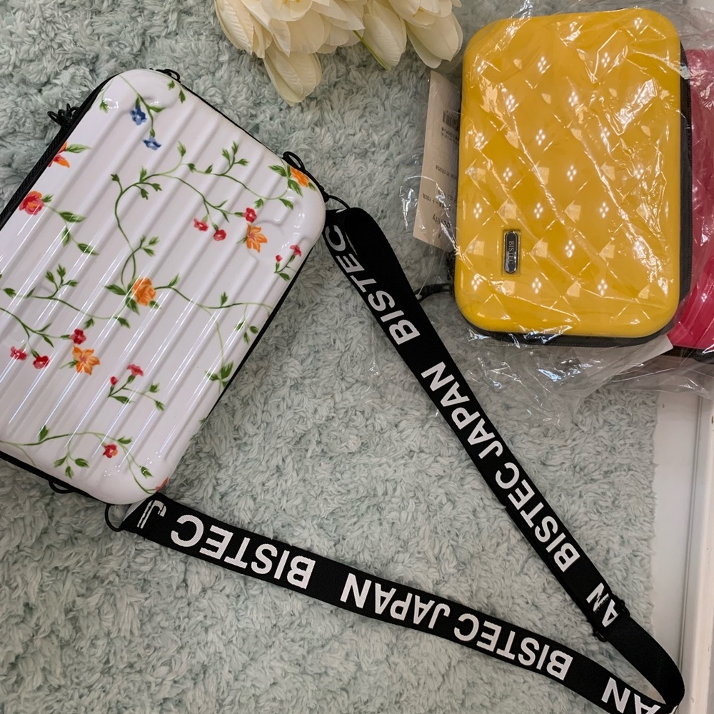 Brand New Crossbody/ clutch 2in1